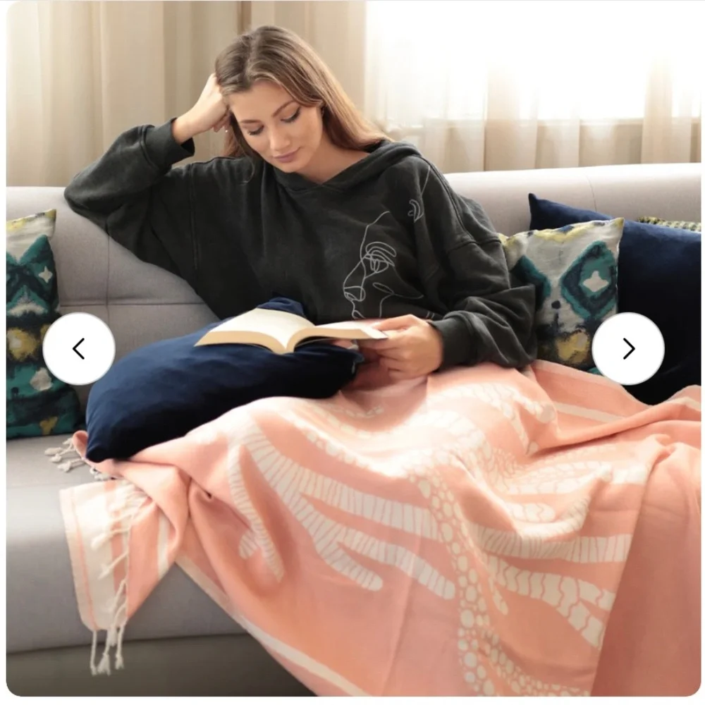 FESHKA Double-Sided Coral Turkish Beach Towel: Pink - New